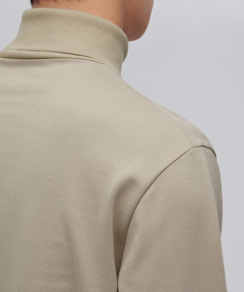 MUSINSA STANDARD（ムシンサスタンダード）の「ポンテタートルネック長袖Tシャツ[ベージュ]（Tシャツ/カットソー・メンズ・その他・SMALL/MEDIUM/LARGE/X-LARGE/XX-LARGE）」の5枚目の写真