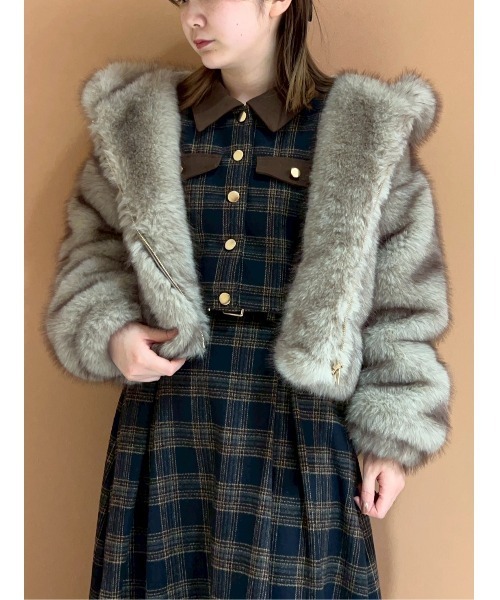 セール】フォックスファーライクフーディショートジャケット（その他