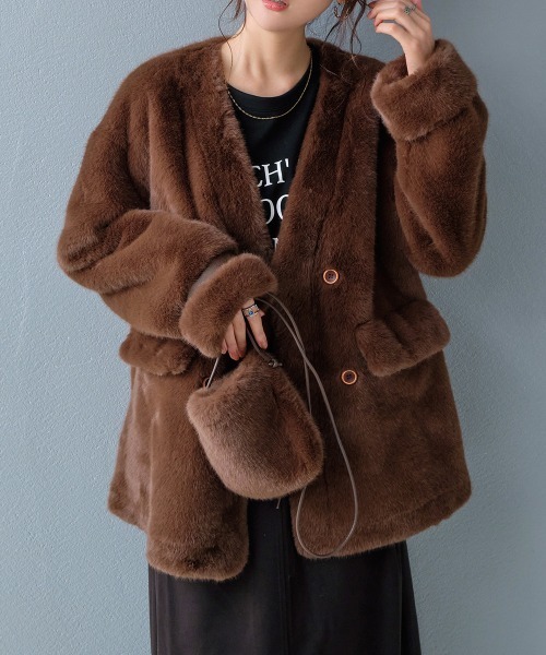 ミニバッグ付き ミドルフェイクファーコート