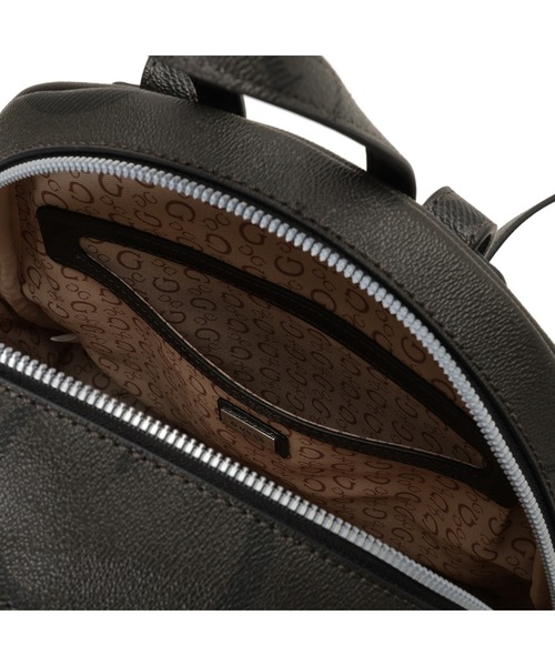 Guess(ゲス)の「RYERSON Backpack バックパック リュック(バックパック/リュック・レディース・ダークグレー/ナチュラル・ONE SIZE)」の11枚目の写真