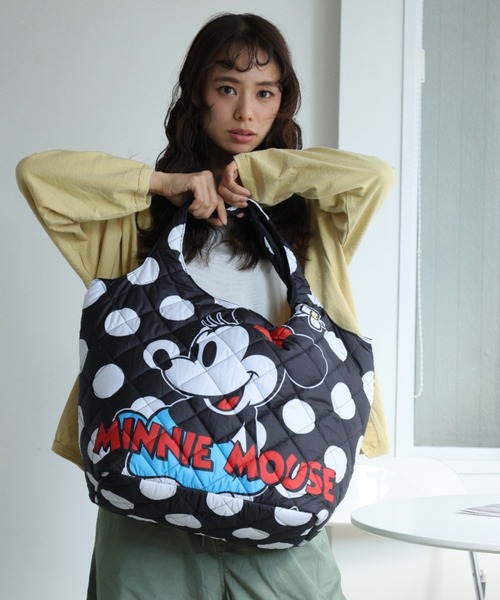 Disney(ディズニー)の「Disney 中綿キルティングトート(トートバッグ・レディース・ブラック/ブラック系その他/ドット/ブラック×ホワイト/レッド/ブラック系その他2/ブラック系その他3/ブラック系その他4/その他/ブラック系その他5・FREE)」の3枚目の写真