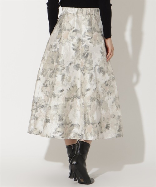 フラワージャガードフレアスカート（スカート）｜AND COUTURE（アンド