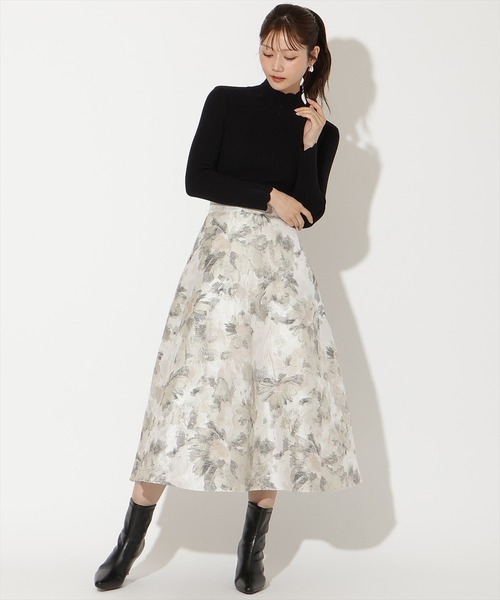 フラワージャガードフレアスカート（スカート）｜AND COUTURE（アンド