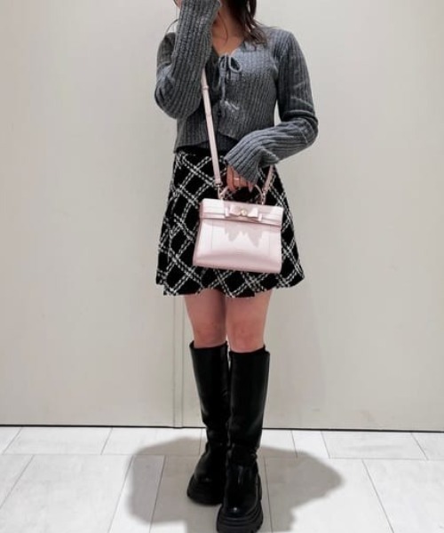 SAMANTHAVEGA(サマンサベガ)の「パールカラージュエルリボンバニティバッグ(ショルダーバッグ・レディース・ホワイト/ピンク・FREE)」の18枚目の写真