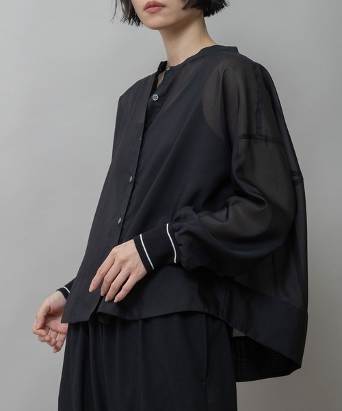 Munich（ミューニック）の「シアーボイル×ニットリブカフスシャツ（シャツ/ブラウス・レディース・ライトグレー/ホワイト/ネイビー/ブラック・FREE）」の18枚目の写真