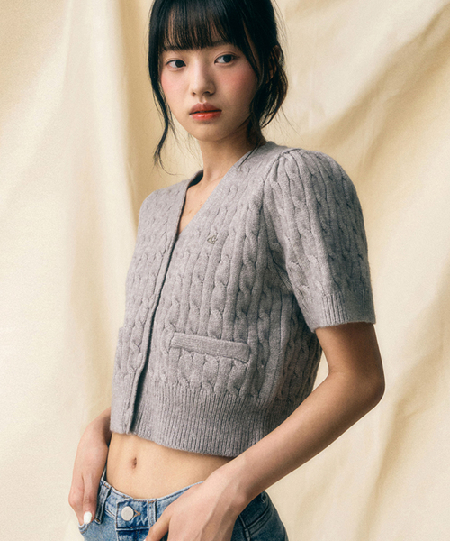 Vivacious(ビバシャス)の「Soft Cable Knit Cardigan - 7COL(カーディガン/ボレロ・レディース・アイボリー/スカイブルー/グリーン/ピンク/パープル/グレー/ブラック・FREE)」の14枚目の写真