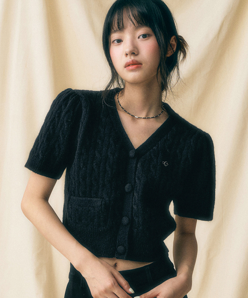 Vivacious(ビバシャス)の「Soft Cable Knit Cardigan - 7COL(カーディガン/ボレロ・レディース・アイボリー/スカイブルー/グリーン/ピンク/パープル/グレー/ブラック・FREE)」の15枚目の写真
