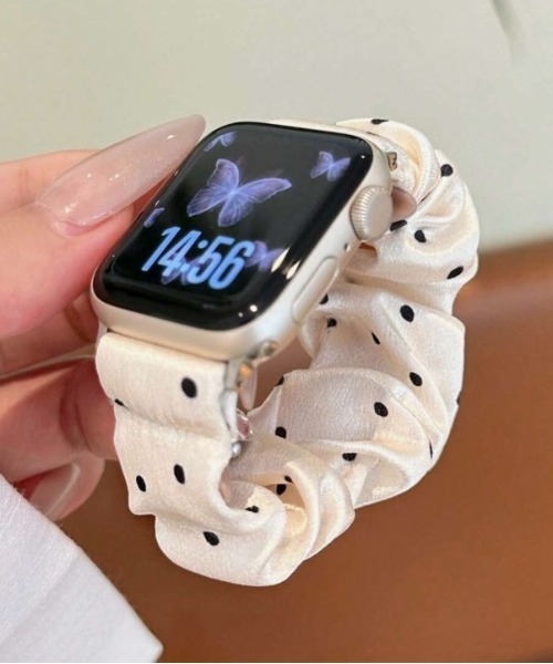 Vini(ヴィニ)の「ウィッシュコア ドットシュシュ風 AppleWatchバンド(デジタル腕時計・レディース・ホワイト/ブラック・38-41mm/42-45mm)」の8枚目の写真