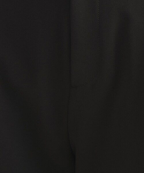 INDIVI（インディヴィ）の「【通勤スーツ／洗える】ストレッチタックテーパードパンツ（スーツパンツ・レディース・ブラック/ネイビー・42/40/38/36/34/19/15 /13/12/05/03）」の7枚目の写真