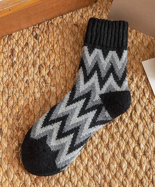 セール】あったか ほっこり ノルディック柄 ミドル丈 ソックス