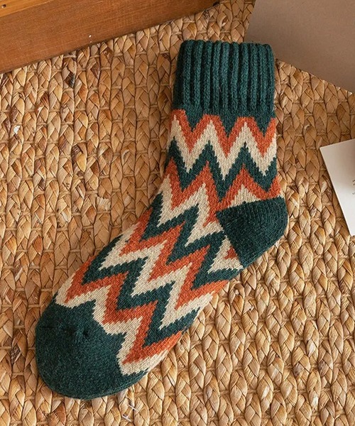 セール】あったか ほっこり ノルディック柄 ミドル丈 ソックス