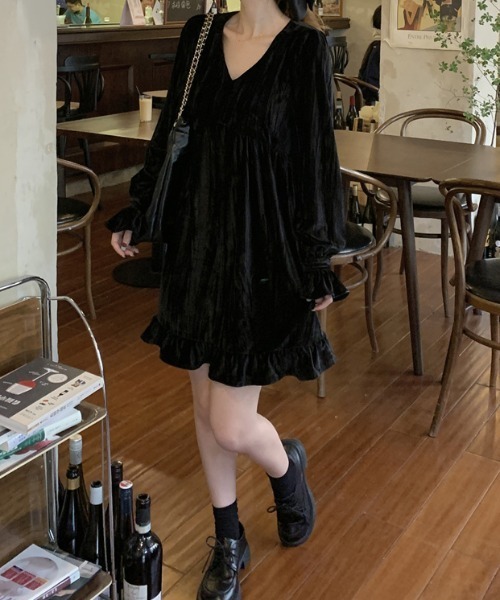 セール】Vネックフリル切替ベロアミニワンピース（ワンピース
