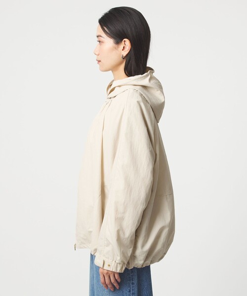 green label relaxing（グリーンレーベルリラクシング）の「［size SHORTあり］フーディー ブルゾン 撥水（マウンテンパーカー・レディース・ベージュ/ブラック/ナチュラル・SHORT/36/38）」の19枚目の写真