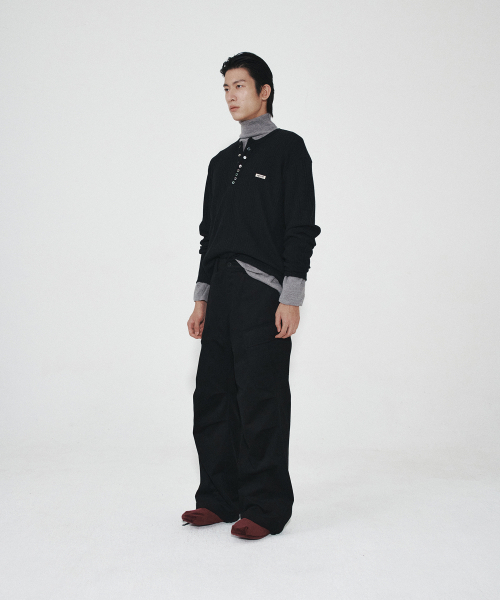 HEUTE(ホイテ)の「DIAGONAL CARGO PANTS (BLACK)(その他パンツ・メンズ・ブラック・LARGE/MEDIUM)」の7枚目の写真