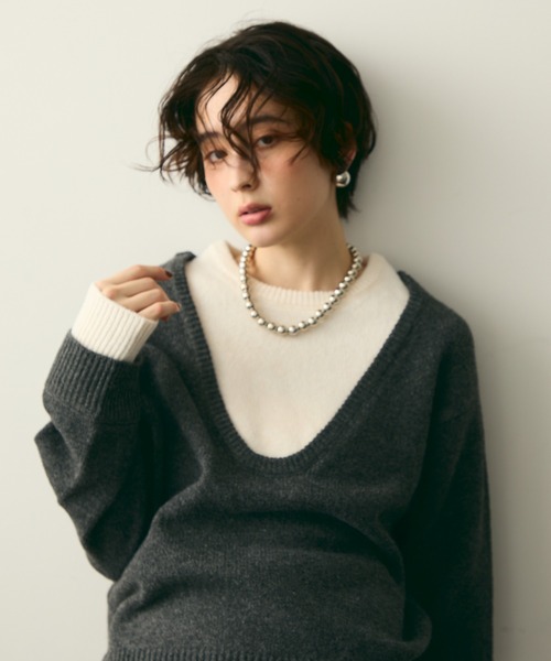 Trish（トリッシュ）の「フェイクレイヤードニットプルオーバー（ニット/セーター・レディース・アイボリー/チャコールグレー・MEDIUM）」の18枚目の写真