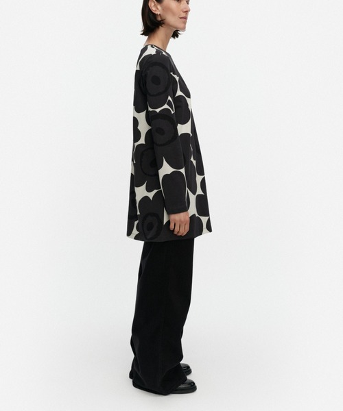 marimekko(マリメッコ)の「Kevat Unikko / Tunic(チュニック・レディース・ネイビー・MEDIUM/X-SMALL/SMALL/LARGE/X-LARGE)」の2枚目の写真