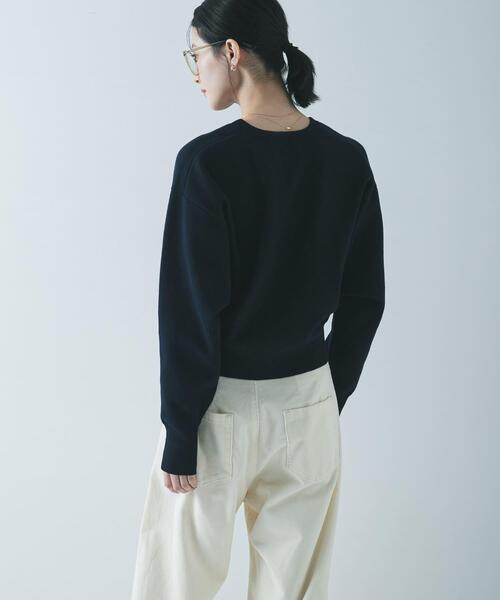 URBAN RESEARCH（アーバンリサーチ）の「ダブルフェイスクルーネックニット（ニット/セーター・レディース・ネイビー/ピンク/グレー系その他・FREE）」の21枚目の写真