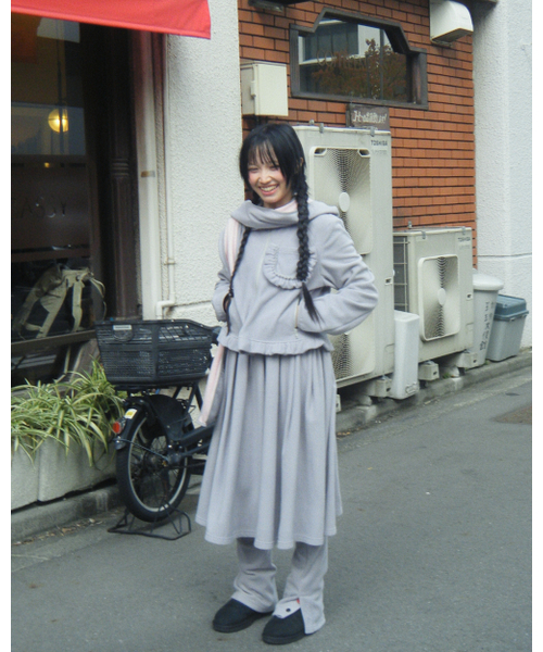 LO AXUAL(ロ・アクシュアル)の「FLEECE MIDI WARMER SKIRT_MELANGE GREY(スカート・レディース・その他・FREE)」の6枚目の写真