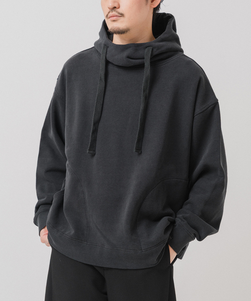 EDIFICE(エディフィス)の「Ecofade プルオーバー フーディ(パーカー・メンズ・ブラック系その他/キャメル・MEDIUM/LARGE)」の1枚目の写真