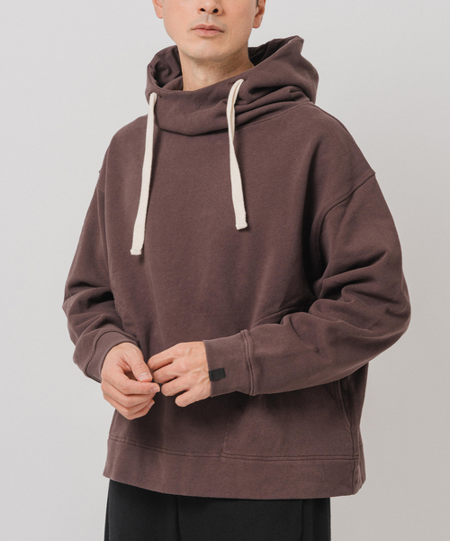 EDIFICE(エディフィス)の「Ecofade プルオーバー フーディ(パーカー・メンズ・ブラック系その他/キャメル・MEDIUM/LARGE)」の2枚目の写真