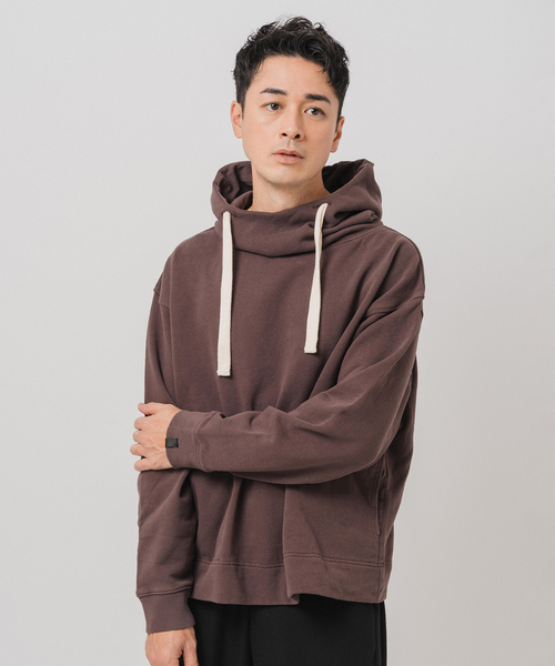 EDIFICE(エディフィス)の「Ecofade プルオーバー フーディ(パーカー・メンズ・ブラック系その他/キャメル・MEDIUM/LARGE)」の16枚目の写真