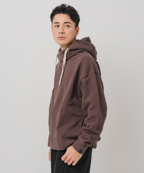 EDIFICE(エディフィス)の「Ecofade プルオーバー フーディ(パーカー・メンズ・ブラック系その他/キャメル・MEDIUM/LARGE)」の17枚目の写真