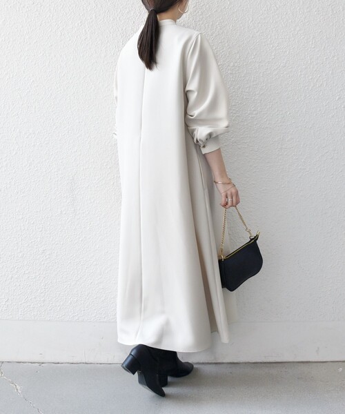 SHIPS any（シップス エニィ）の「〈洗濯機可能〉ダブルクロス フリル パフ スリーブ ワンピース［NAVY BLUE］（ワンピース・レディース・ネイビー/オフホワイト・ONE SIZE）」の12枚目の写真