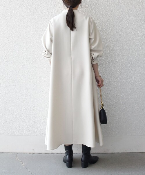 SHIPS any（シップス エニィ）の「〈洗濯機可能〉ダブルクロス フリル パフ スリーブ ワンピース［NAVY BLUE］（ワンピース・レディース・ネイビー/オフホワイト・ONE SIZE）」の13枚目の写真
