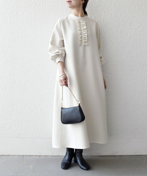 SHIPS any（シップス エニィ）の「〈洗濯機可能〉ダブルクロス フリル パフ スリーブ ワンピース［NAVY BLUE］（ワンピース・レディース・ネイビー/オフホワイト・ONE SIZE）」の15枚目の写真