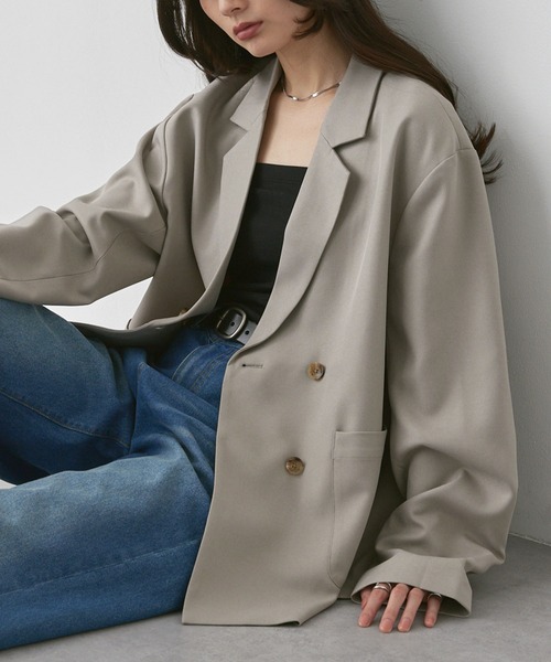MONO-MART（モノマート）の「【anyway.シリーズ】とろみダブルテーラード（洗える・速乾）ジャケット〈セットアップ対応〉（テーラードジャケット・レディース・アイボリー/グレイッシュベージュ/ダークブラウン/ダークグレー/ブラック・FREE）」の5枚目の写真