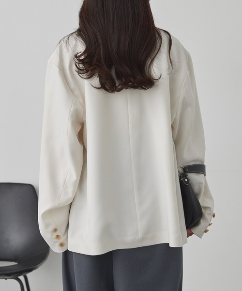 MONO-MART（モノマート）の「【anyway.シリーズ】とろみダブルテーラード（洗える・速乾）ジャケット〈セットアップ対応〉（テーラードジャケット・レディース・アイボリー/グレイッシュベージュ/ダークブラウン/ダークグレー/ブラック・FREE）」の20枚目の写真