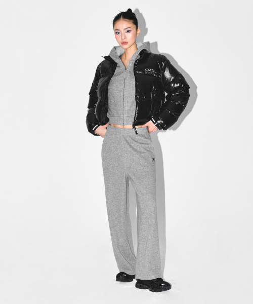 BORN TO WIN（ボーントゥウィン）の「W SILVER B GLOSSY CROP PUFFER DOWN [BLACK]（ダウンジャケット/コート・レディース・その他・1/2）」の7枚目の写真