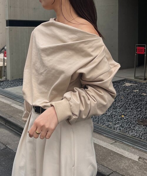 CAPRICIEUX LE'MAGE（カプリシューレマージュ）の「ドレープスウェット（Tシャツ/カットソー・レディース・ブラック/ベージュ/グレイッシュベージュ・FREE）」の9枚目の写真