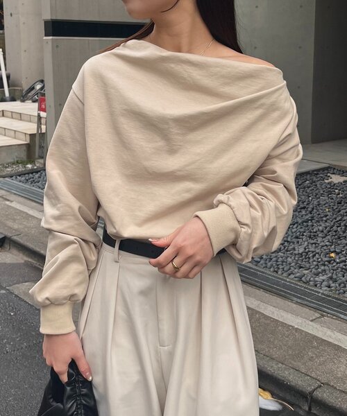 CAPRICIEUX LE'MAGE（カプリシューレマージュ）の「ドレープスウェット（Tシャツ/カットソー・レディース・ブラック/ベージュ/グレイッシュベージュ・FREE）」の10枚目の写真