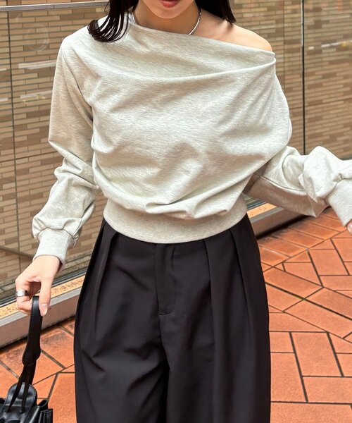 CAPRICIEUX LE'MAGE（カプリシューレマージュ）の「ドレープスウェット（Tシャツ/カットソー・レディース・ブラック/ベージュ/グレイッシュベージュ・FREE）」の14枚目の写真