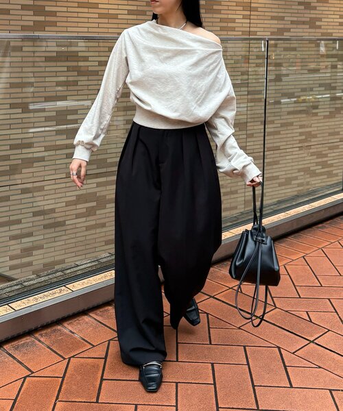 CAPRICIEUX LE'MAGE（カプリシューレマージュ）の「ドレープスウェット（Tシャツ/カットソー・レディース・ブラック/ベージュ/グレイッシュベージュ・FREE）」の17枚目の写真