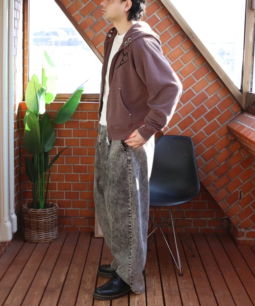 8(eight)(エイト)の「トライバル刺繍ZIPパーカー(パーカー・メンズ・ブラウン/ピンク/チャコール・MEDIUM/LARGE)」の19枚目の写真