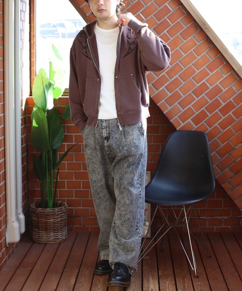 8(eight)(エイト)の「トライバル刺繍ZIPパーカー(パーカー・メンズ・ブラウン/ピンク/チャコール・MEDIUM/LARGE)」の21枚目の写真