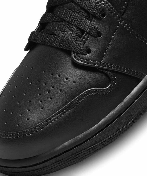 JORDAN BRAND（ジョーダンブランド）の「エア ジョーダン 1 MID シューズ / Air Jordan 1 Mid Shoes 554724-093 Black（スニーカー・メンズ・ブラック・30/29.5/27/27.5/28/28.5/29/25/25.5/26/26.5）」の7枚目の写真