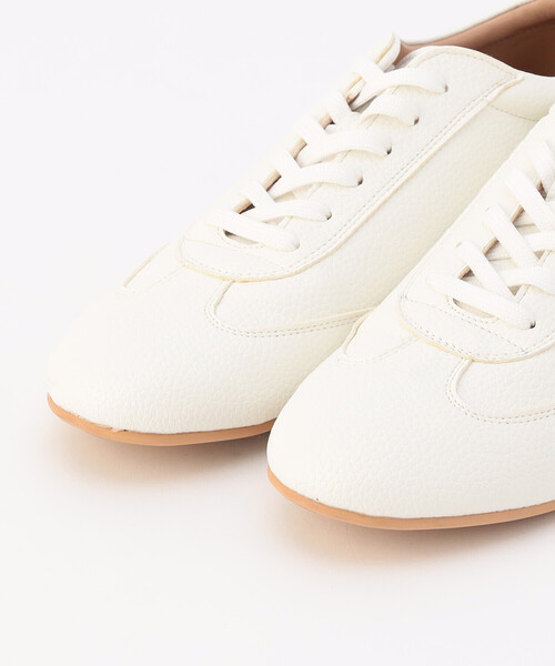 COMME CA ISM（コムサイズム）の「レースアップシューズ（スニーカー・レディース・ブラック/ホワイト・24.5cm/23.5cm）」の11枚目の写真