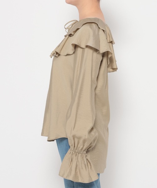 mysty woman（ミスティウーマン）の「フリルカラーブラウス　643336（シャツ/ブラウス・レディース・ベージュ/オフホワイト/ブラック・FREE）」の20枚目の写真