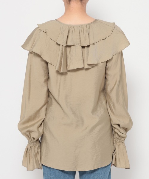 mysty woman（ミスティウーマン）の「フリルカラーブラウス　643336（シャツ/ブラウス・レディース・ベージュ/オフホワイト/ブラック・FREE）」の21枚目の写真
