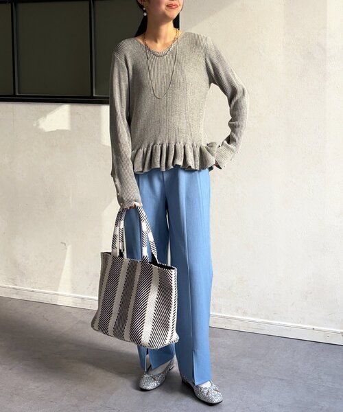 Chez toi(シェトワ)の「裾フリルニットプルオーバー(ニット/セーター・レディース・グレー/ブラック/ブルー系その他・FREE)」の17枚目の写真