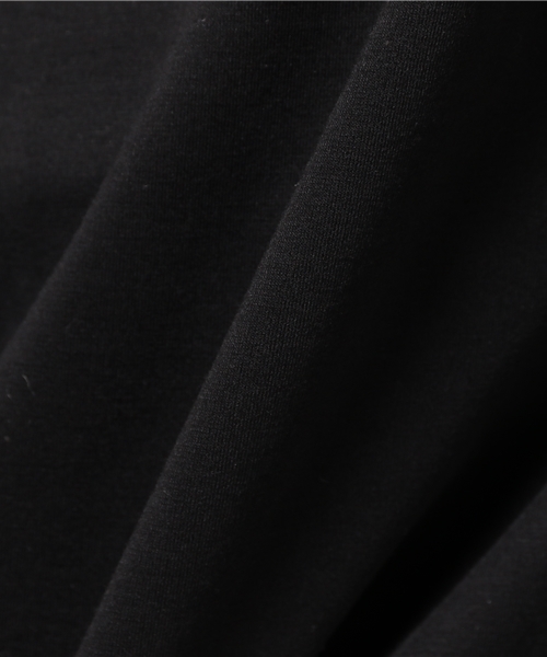 koe（コエ）の「タック入コクーンプルオーバー（Tシャツ/カットソー・レディース・ワインレッド/ブラック・MEDIUM/LARGE/SMALL）」の10枚目の写真