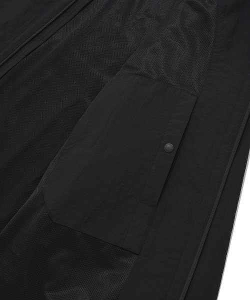 COVERNAT(カバーナット)の「ビッグロゴトラックジャケットブラック(ナイロンジャケット・レディース・その他・X-LARGE/X-SMALL/XX-LARGE/SMALL)」の14枚目の写真