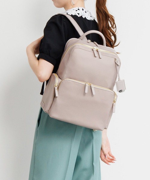 Jewelna Rose(ジュエルナローズ)の「フレイヤ・リュック エアリィ ワイド A4/13.3インチPC収納 16264(バックパック/リュック・レディース・ブラック/グレイッシュベージュ/ライトピンク/ブラック×ブラック・FREE)」の4枚目の写真