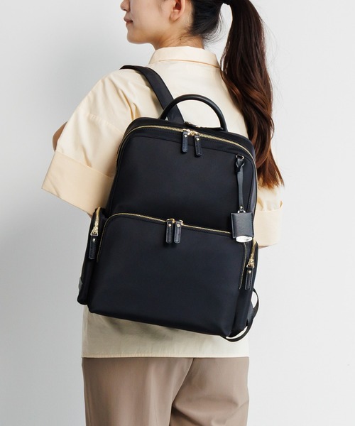Jewelna Rose(ジュエルナローズ)の「フレイヤ・リュック エアリィ ワイド A4/13.3インチPC収納 16264(バックパック/リュック・レディース・ブラック/グレイッシュベージュ/ライトピンク/ブラック×ブラック・FREE)」の1枚目の写真