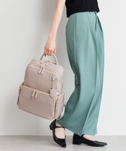 Jewelna Rose(ジュエルナローズ)の「フレイヤ・リュック エアリィ ワイド A4/13.3インチPC収納 16264(バックパック/リュック・レディース・ブラック/グレイッシュベージュ/ライトピンク/ブラック×ブラック・FREE)」の13枚目の写真