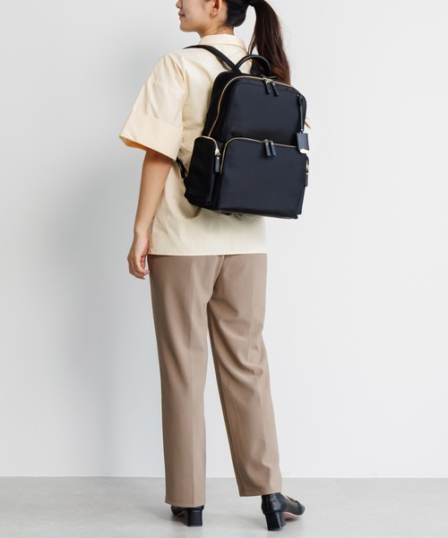 Jewelna Rose(ジュエルナローズ)の「フレイヤ・リュック エアリィ ワイド A4/13.3インチPC収納 16264(バックパック/リュック・レディース・ブラック/グレイッシュベージュ/ライトピンク/ブラック×ブラック・FREE)」の6枚目の写真