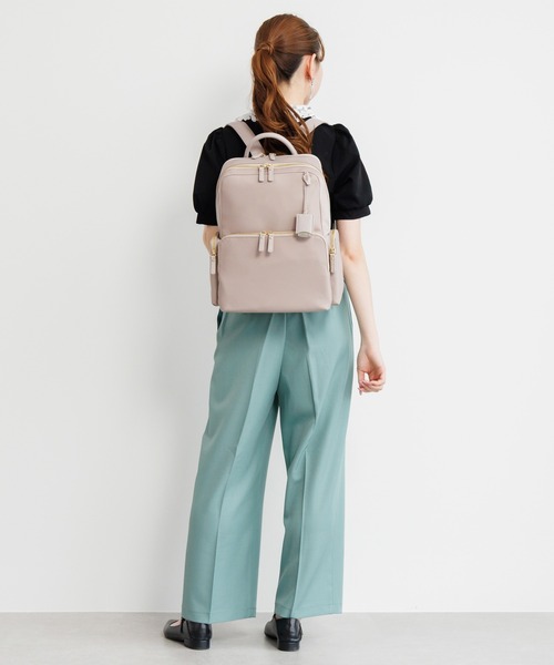 Jewelna Rose(ジュエルナローズ)の「フレイヤ・リュック エアリィ ワイド A4/13.3インチPC収納 16264(バックパック/リュック・レディース・ブラック/グレイッシュベージュ/ライトピンク/ブラック×ブラック・FREE)」の14枚目の写真